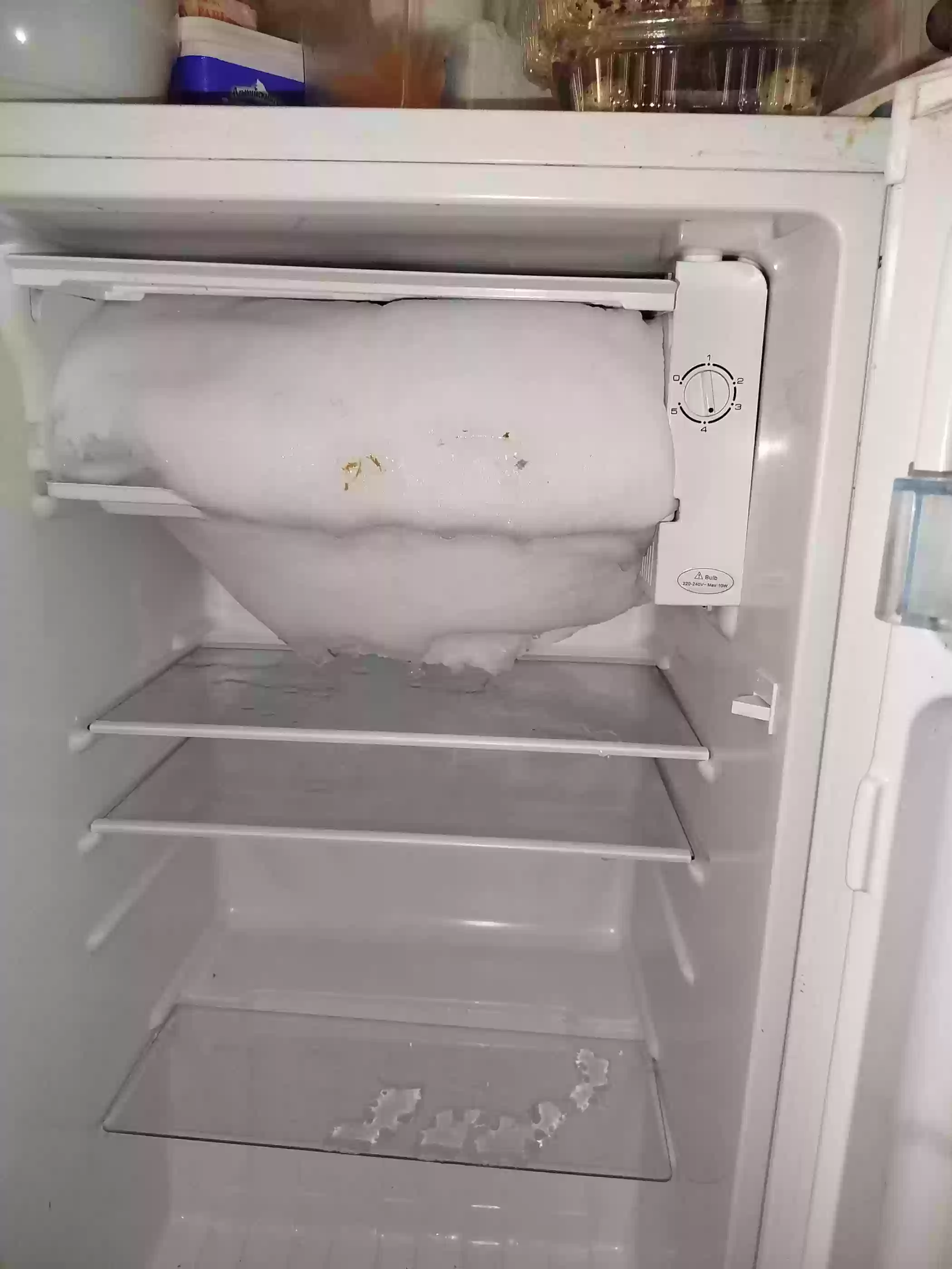 устои холодильник 