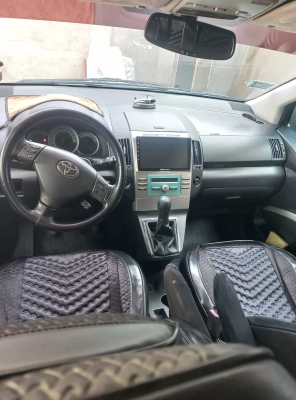 Toyota Verso 2006