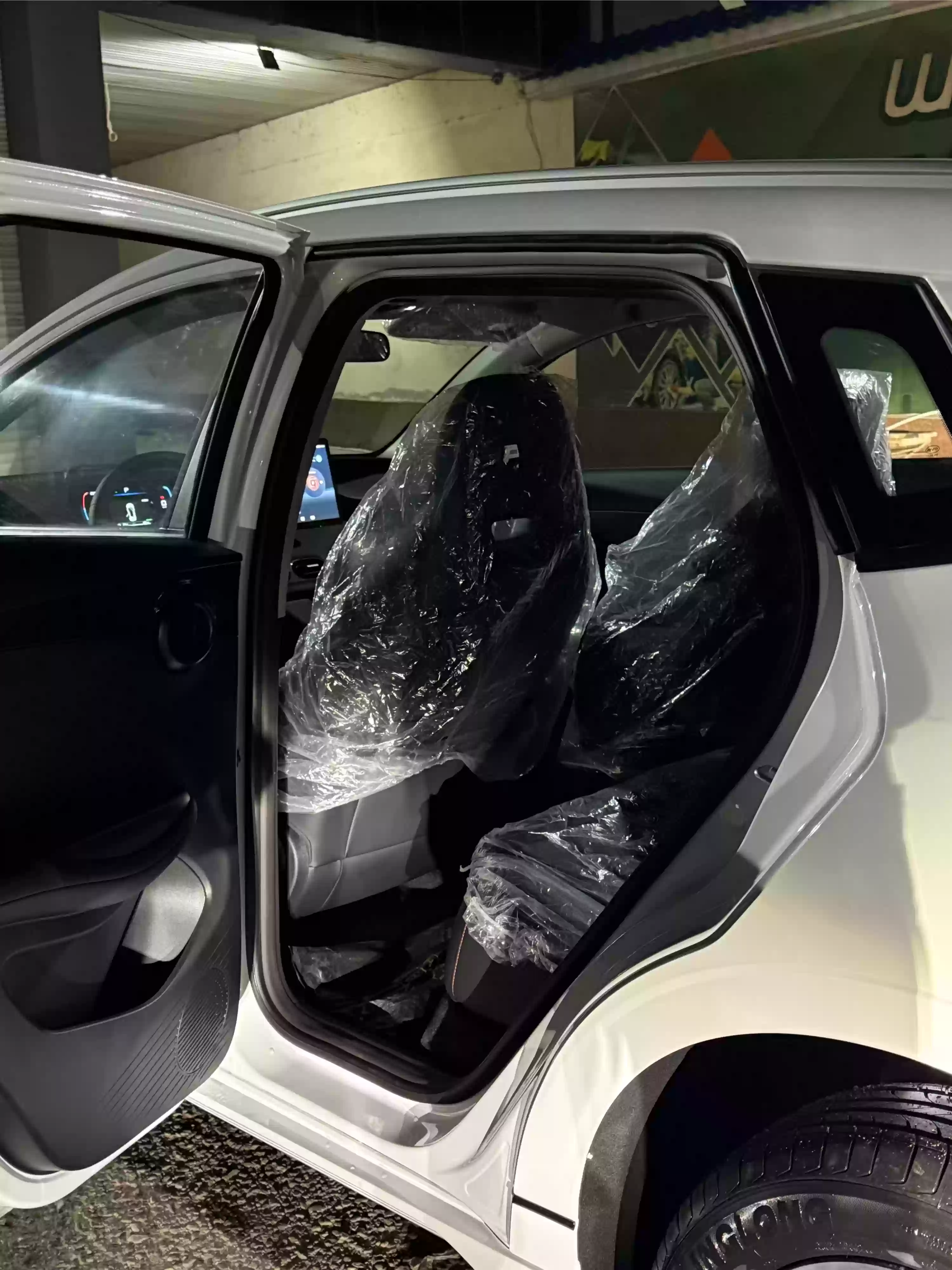 BYD E2 2024 — миниатюра 5