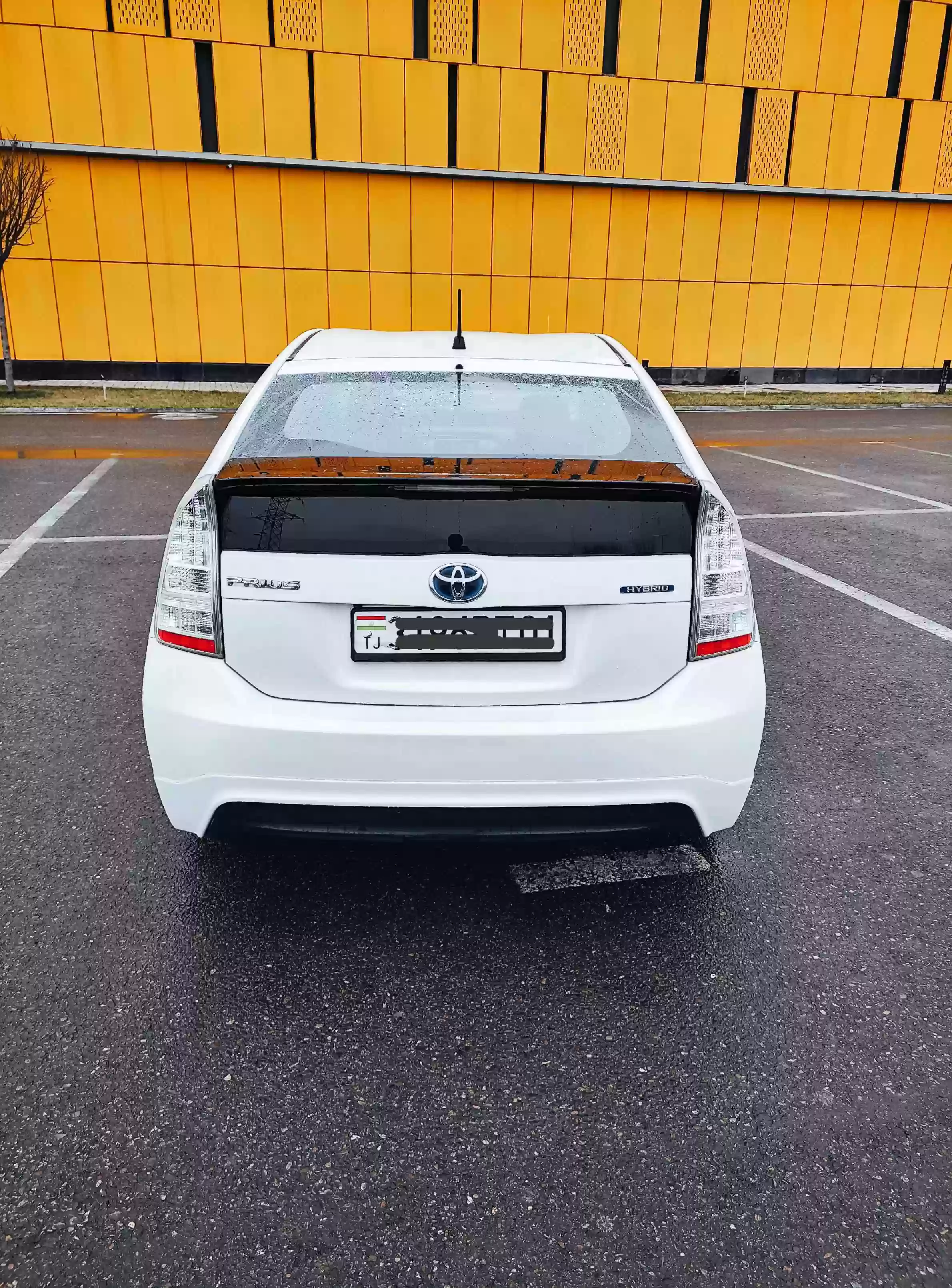 Toyota Prius 2011