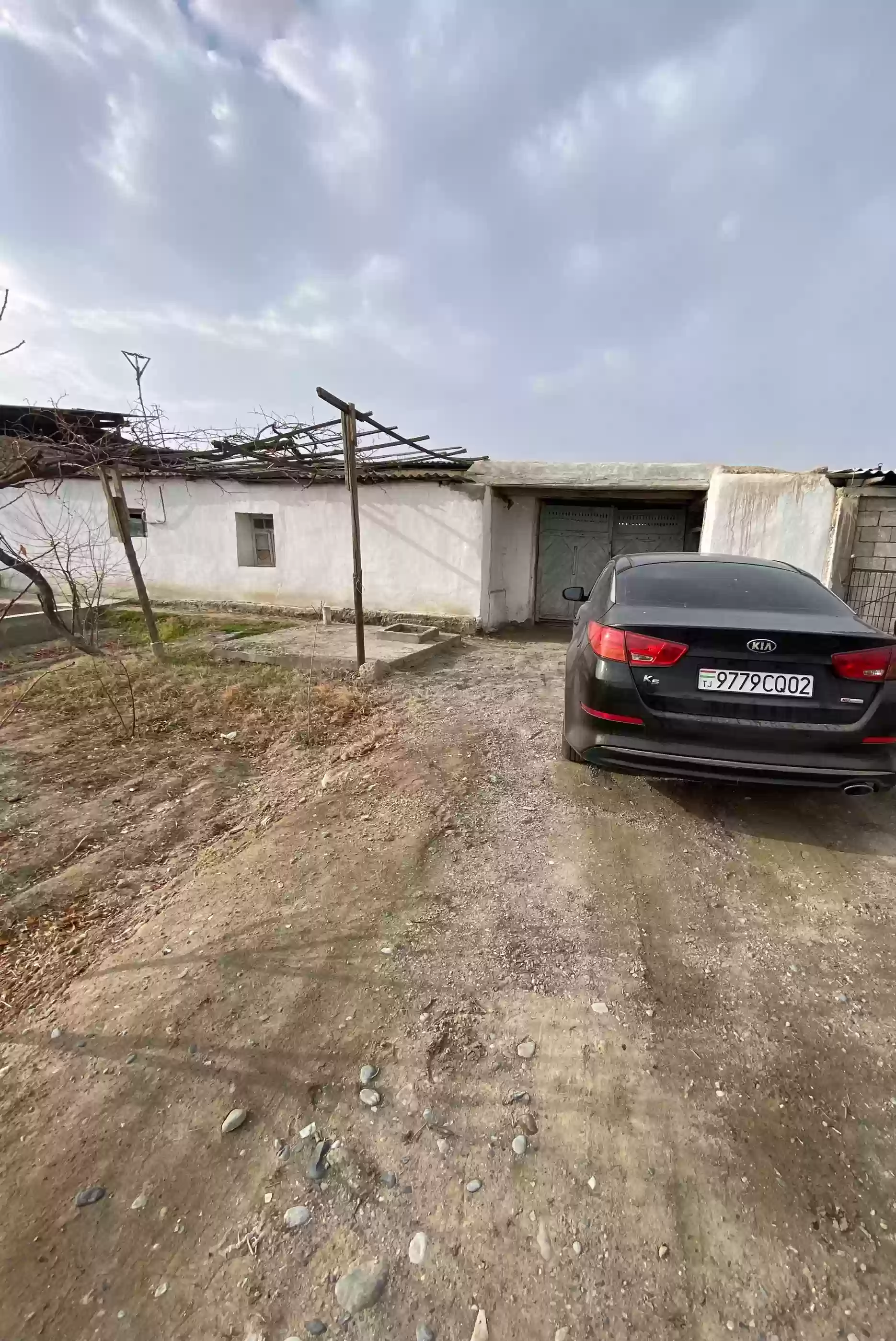 1 этажный, 2-комн. дом, 600 м², 6 соток, Бобочон Гафуров село Хистеварз Ул фрунзе 4а