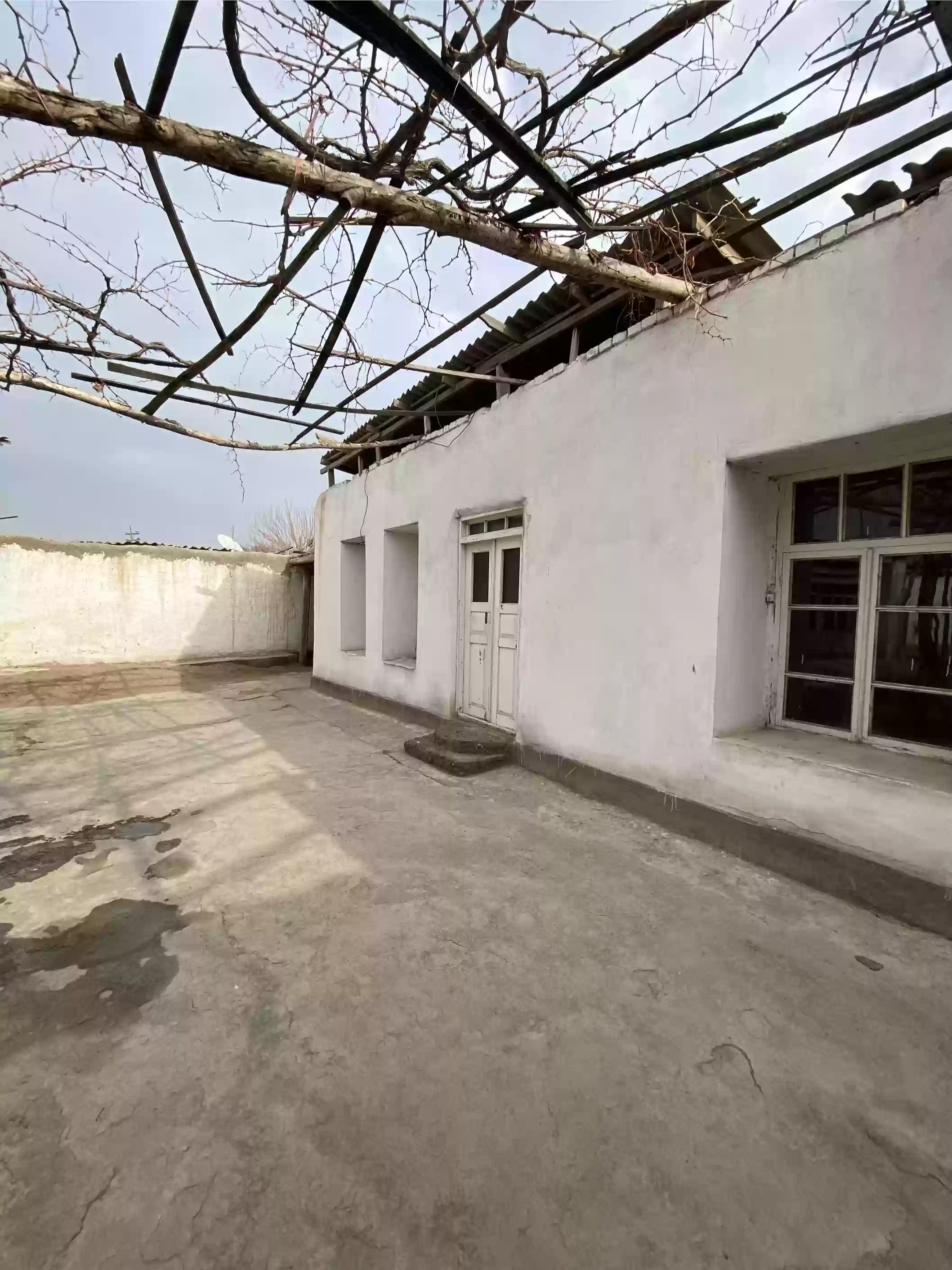 1 этажный, 2-комн. дом, 600 м², 6 соток, Бобочон Гафуров село Хистеварз Ул фрунзе 4а