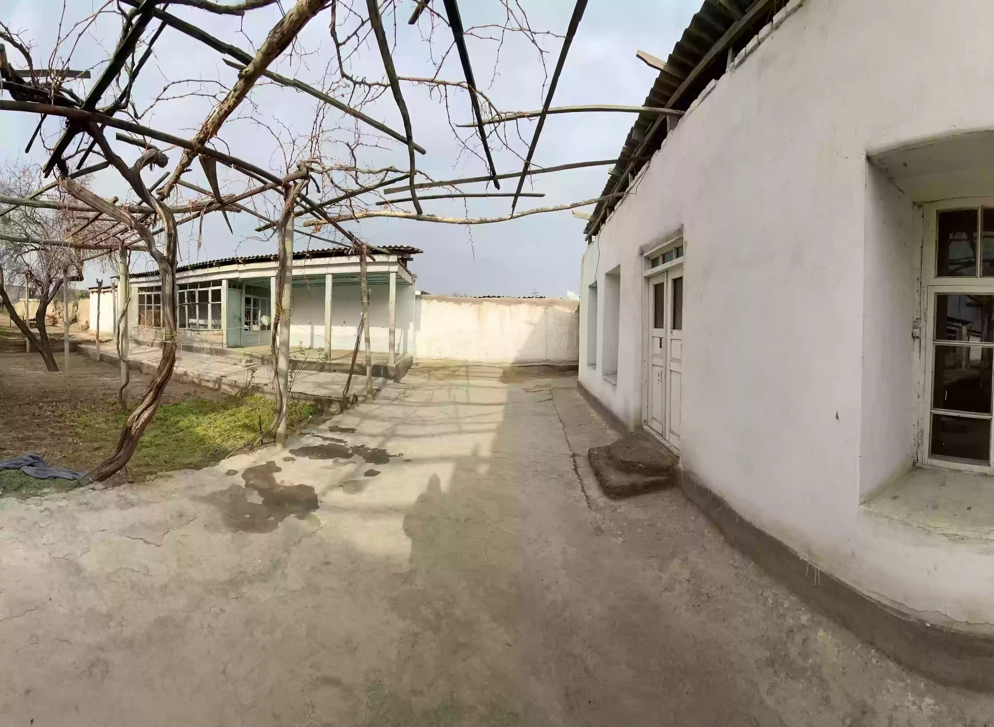 1 этажный, 2-комн. дом, 600 м², 6 соток, Бобочон Гафуров село Хистеварз Ул фрунзе 4а