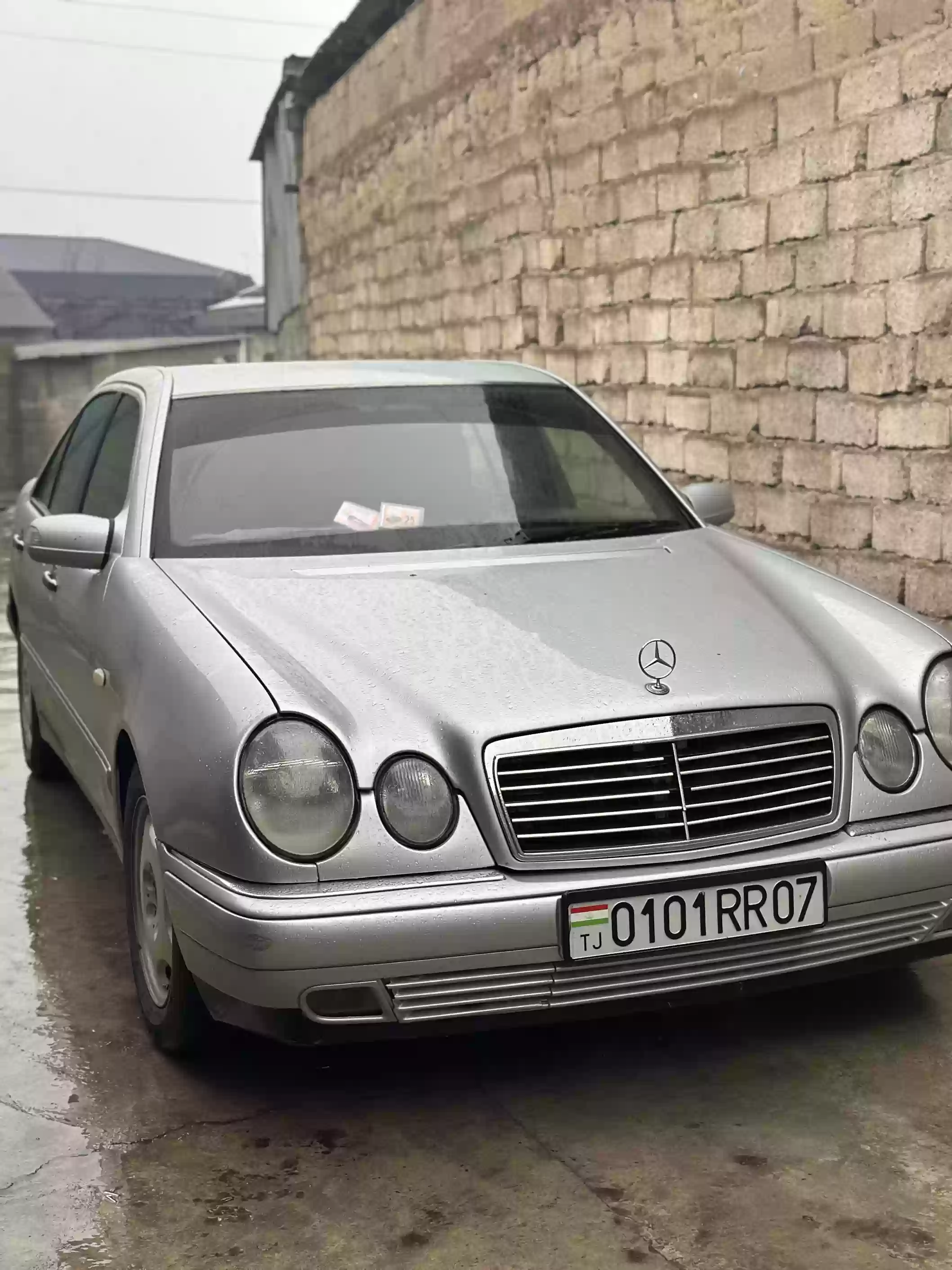 Mercedes-benz E class 1998