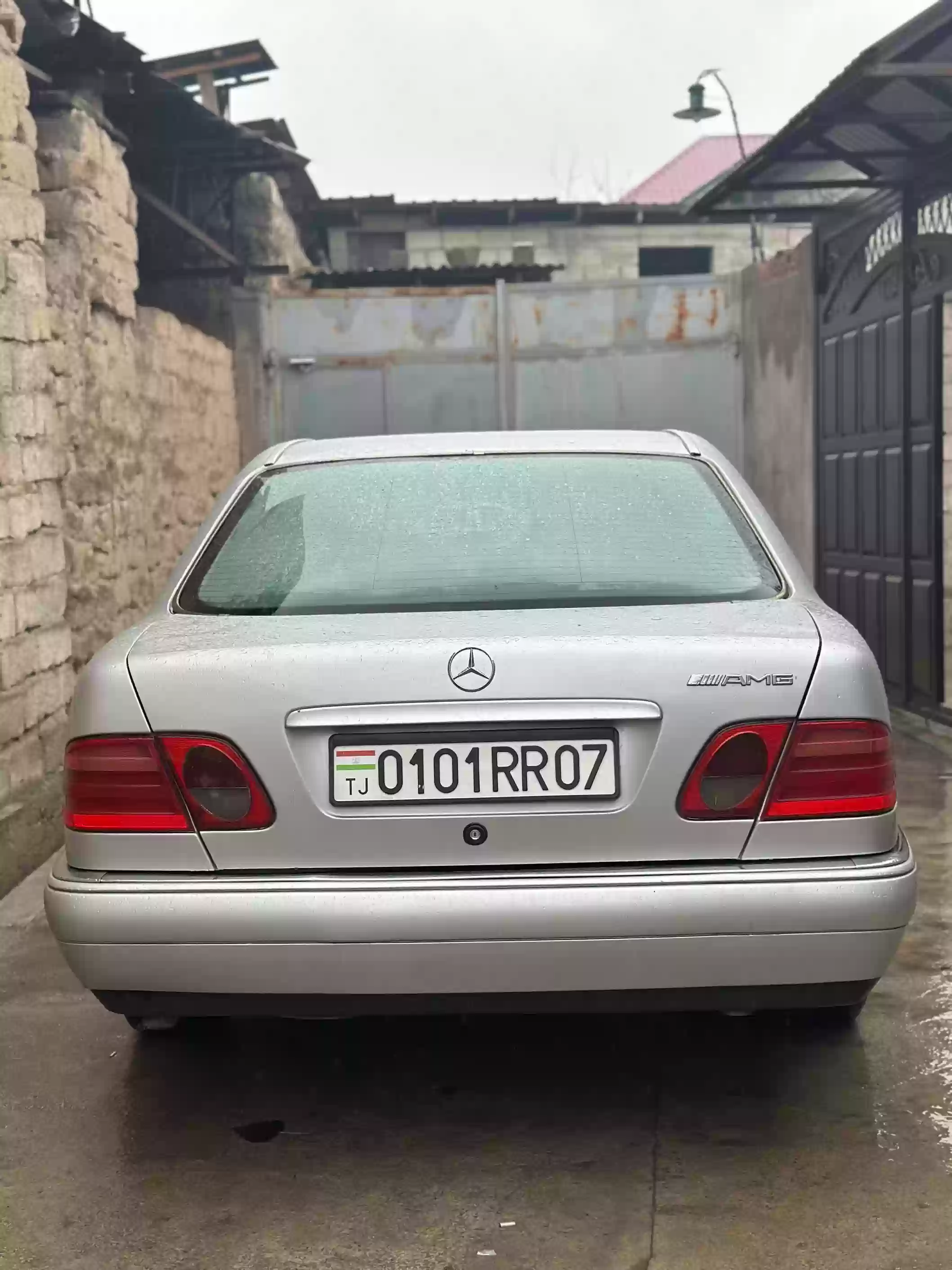 Mercedes-benz E class 1998