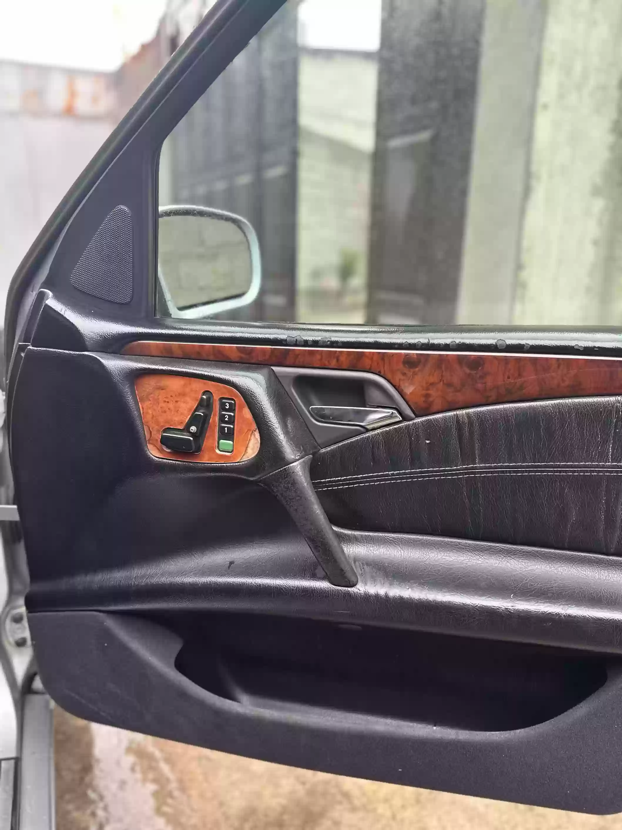 Mercedes-benz E class 1998