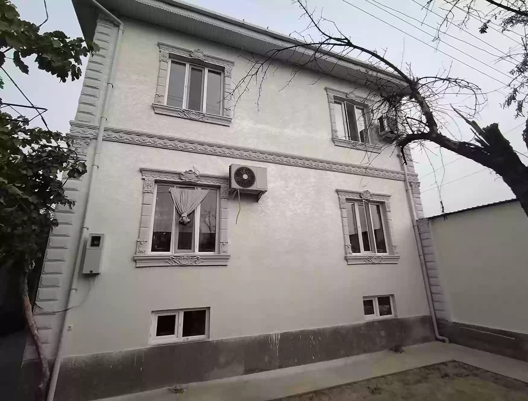 травертин фасад