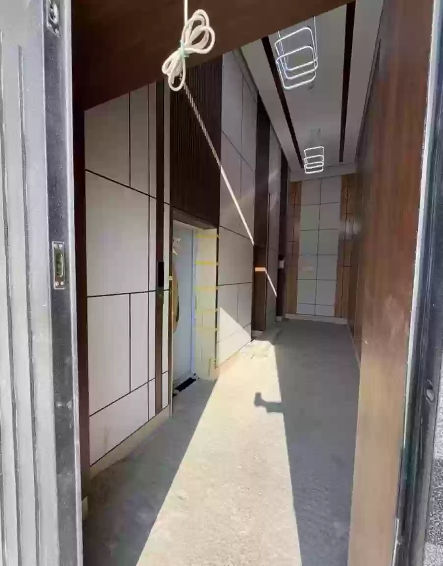 2-к квартира, 22 этаж, 91 м², айни