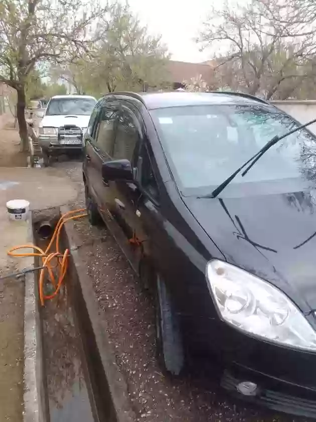 Opel Zafira 2009 — миниатюра 5