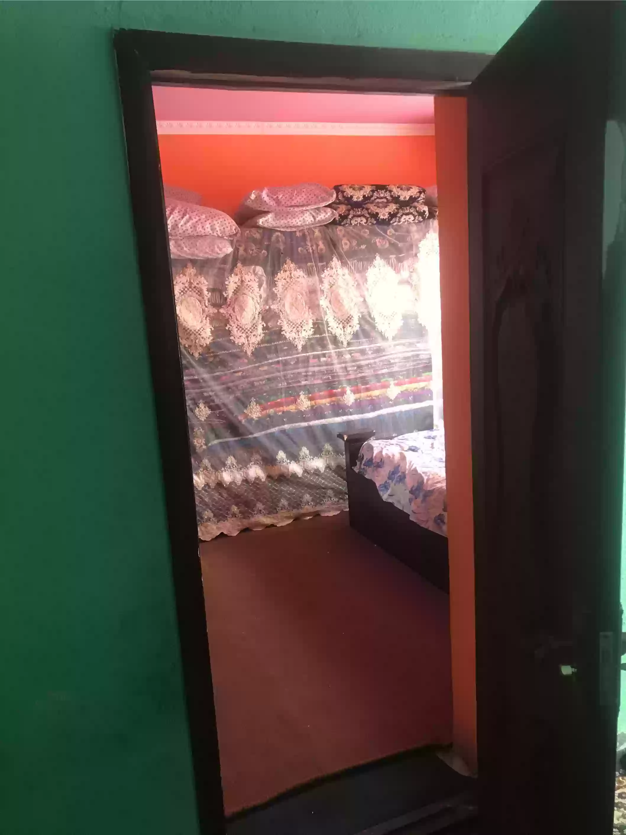 1 этажный, 3-комн. дом, 70 м², 2 соток, истиклол
