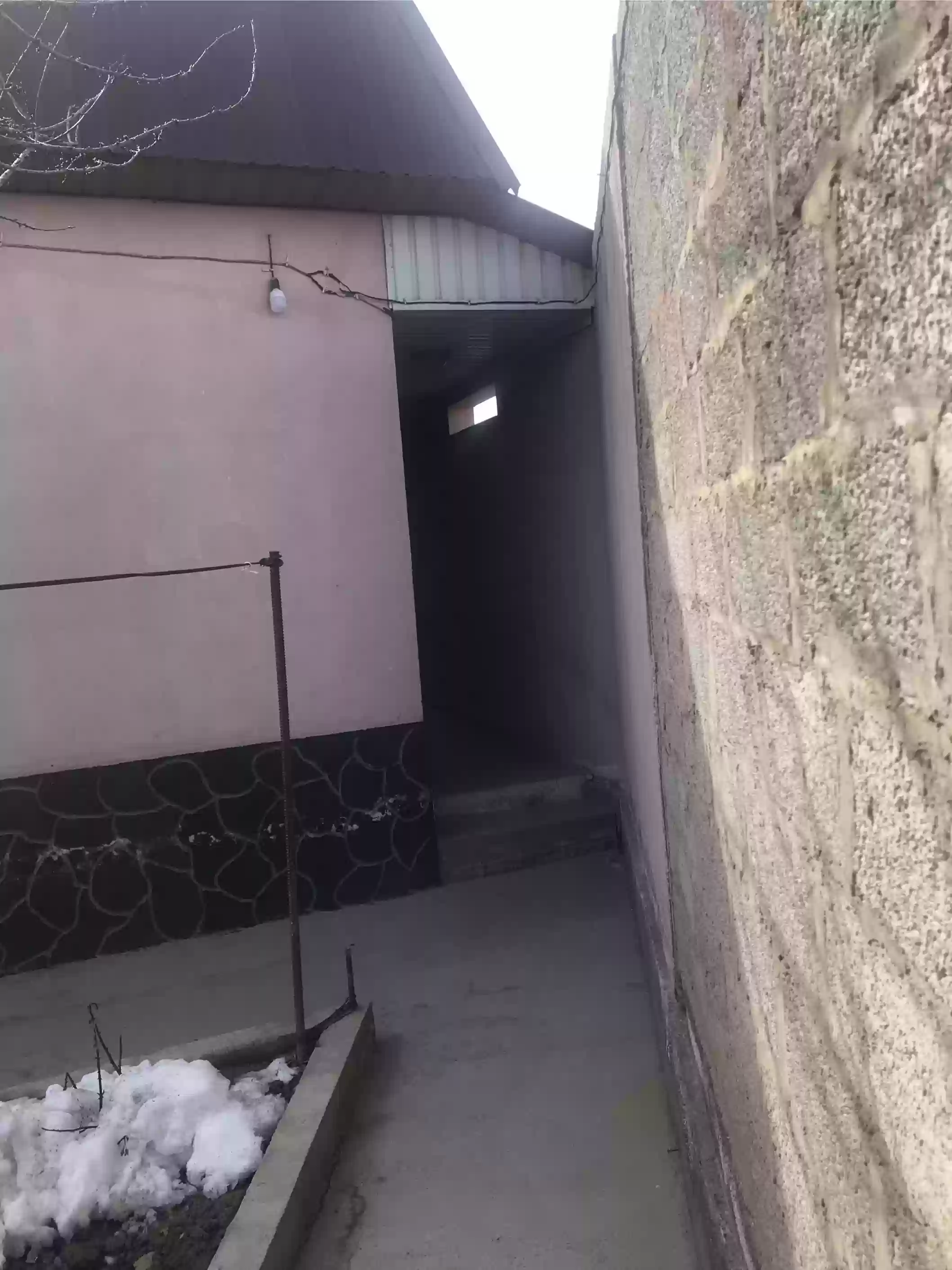 1 этажный, 3-комн. дом, 70 м², 2 соток, истиклол