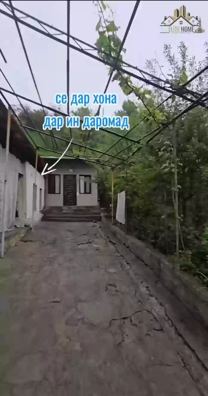 1 этажный, 6-комн. дом,  м², 10 соток, Исмоили Сомонӣ