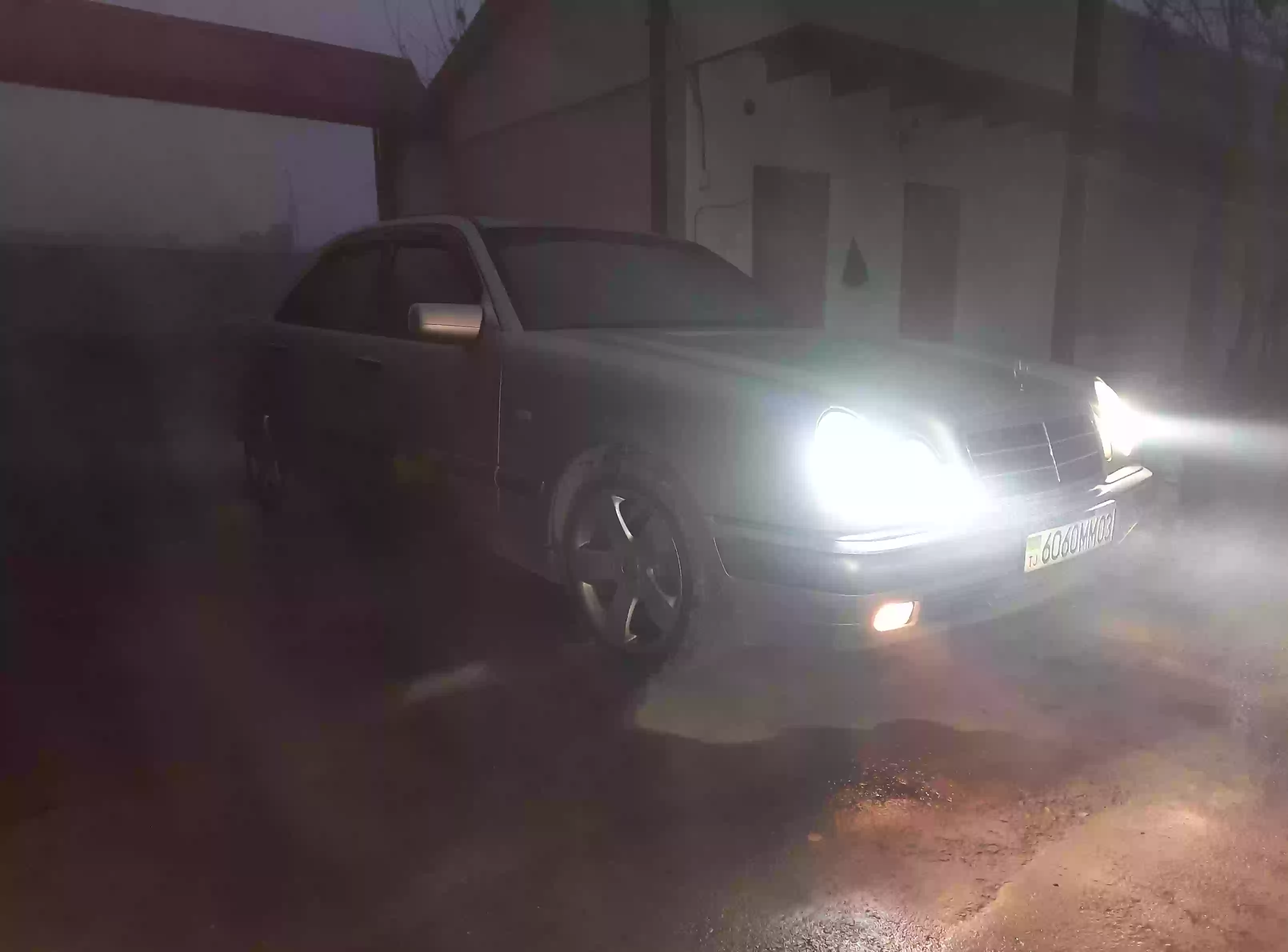 Mercedes-benz E class 1998 — миниатюра 6