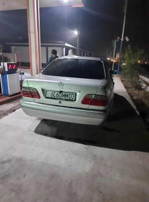 Mercedes-benz E class 1998