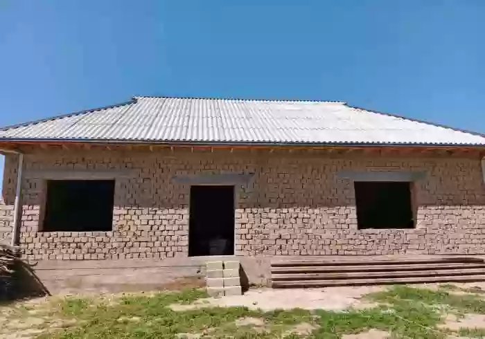 1 этажный, 4-комн. дом, 4 м², хуснобод