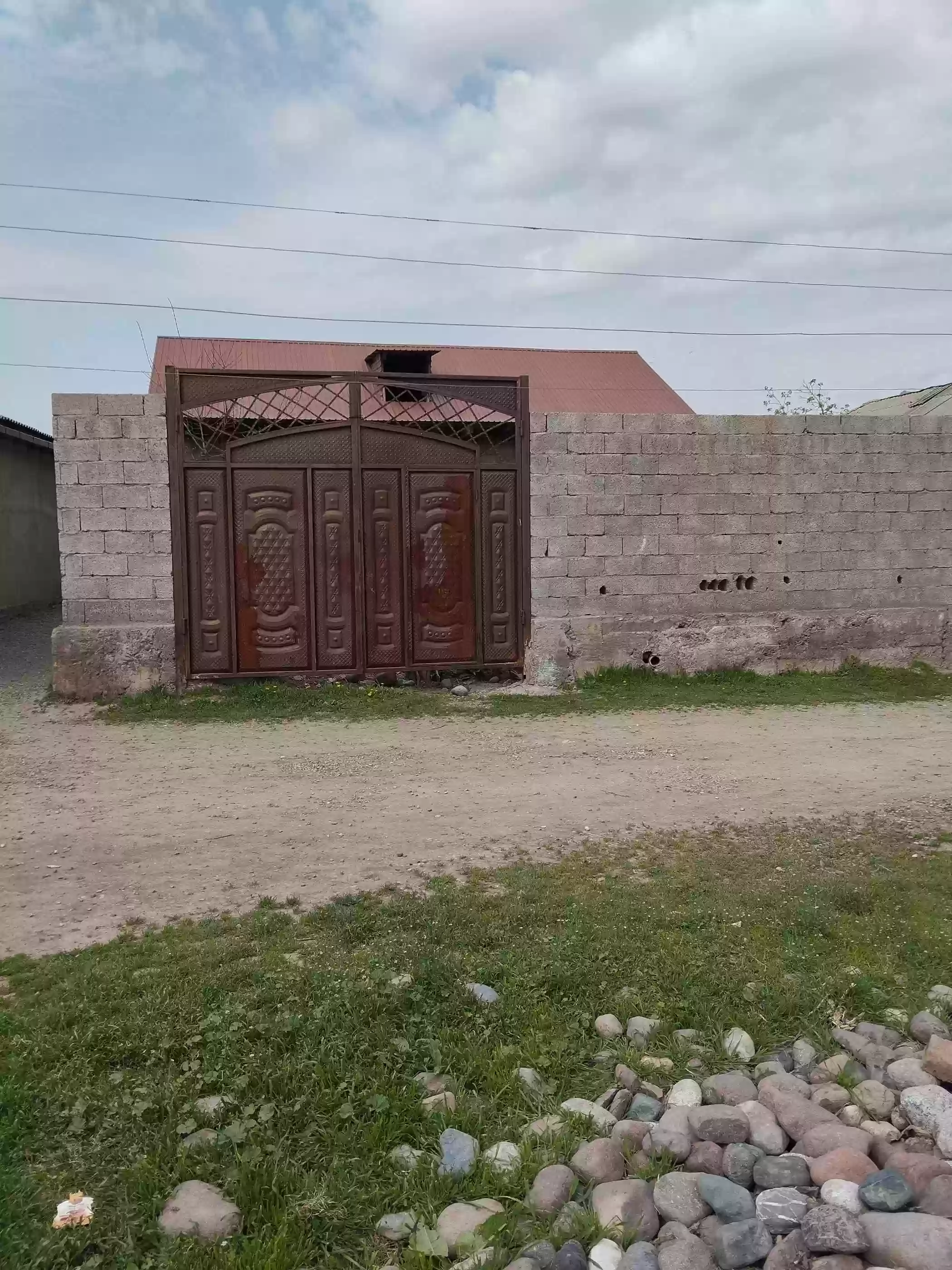 1 этажный, 3-комн. дом, 50 м², 3 соток, хисор нохияи учхос