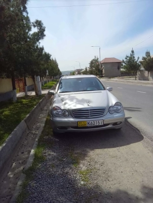 Mercedes-benz C class 2000 — миниатюра 2
