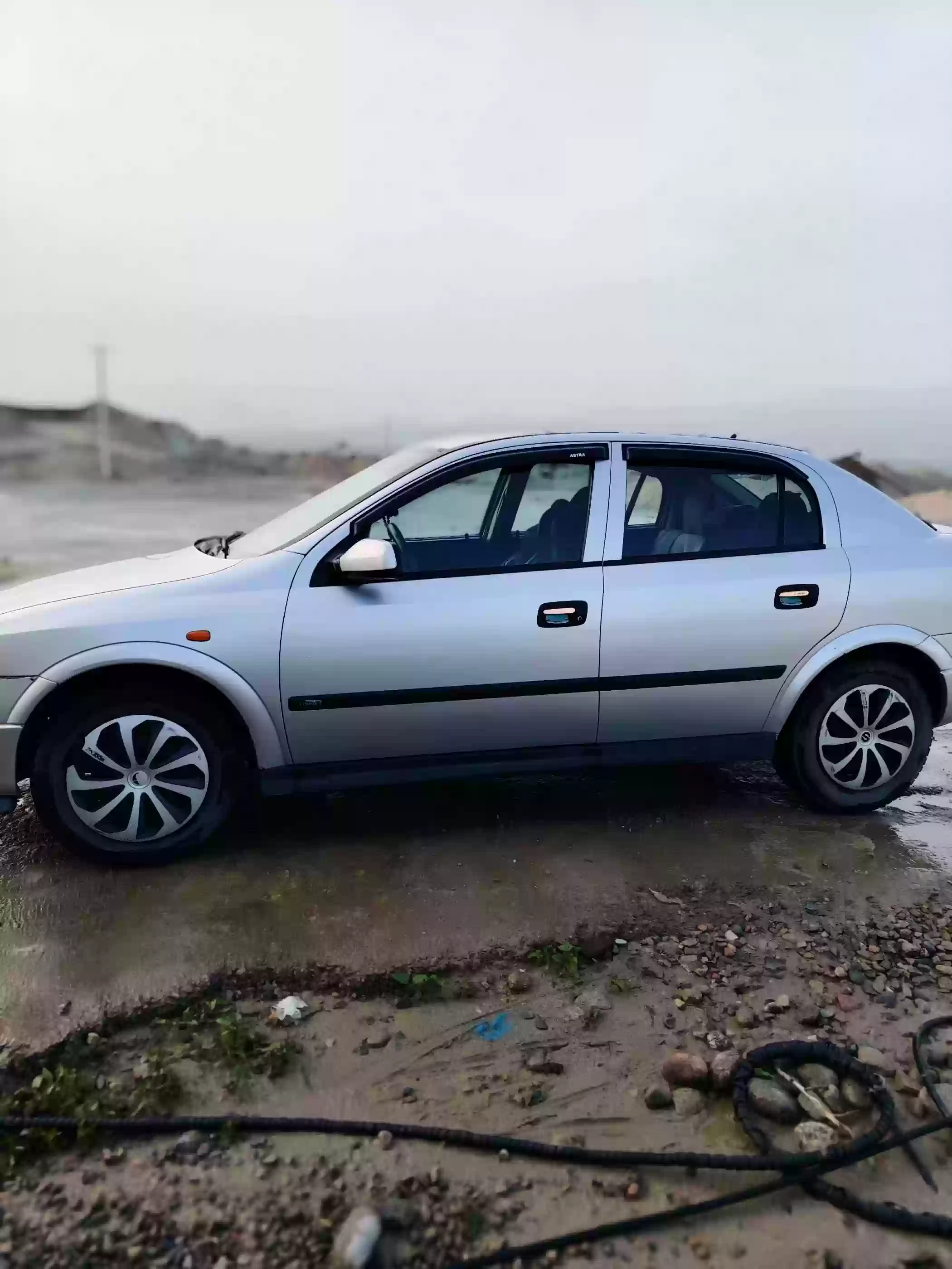 Opel Astra j 1999