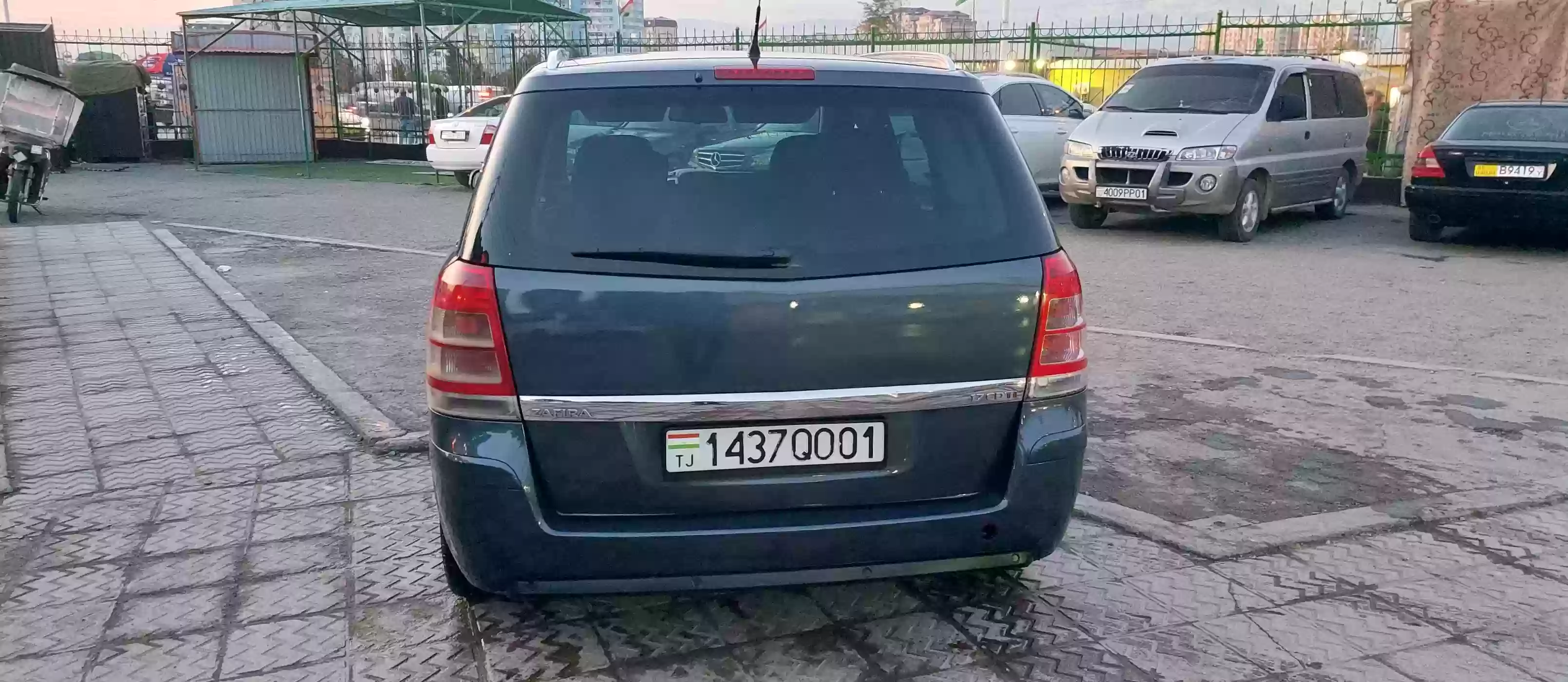 Opel Zafira 2008 — миниатюра 4
