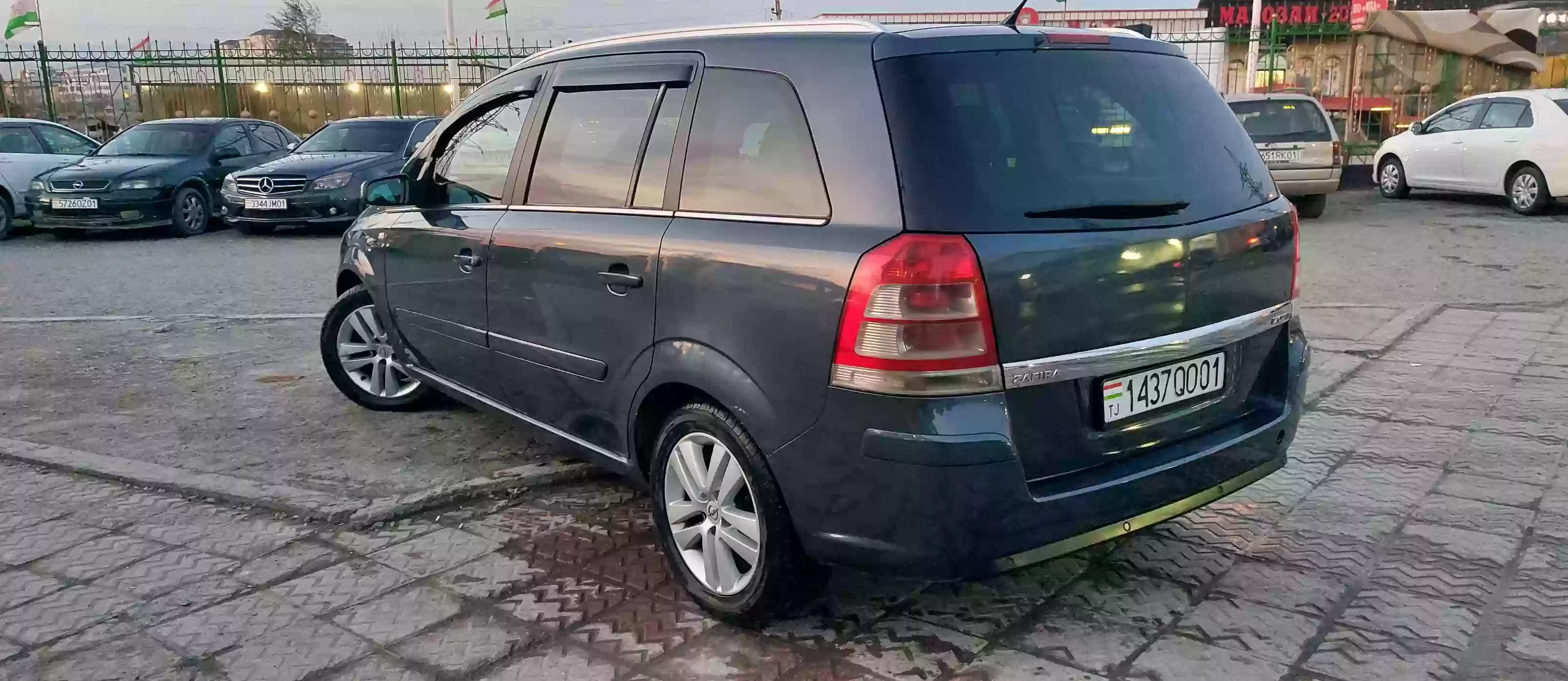 Opel Zafira 2008 — миниатюра 6