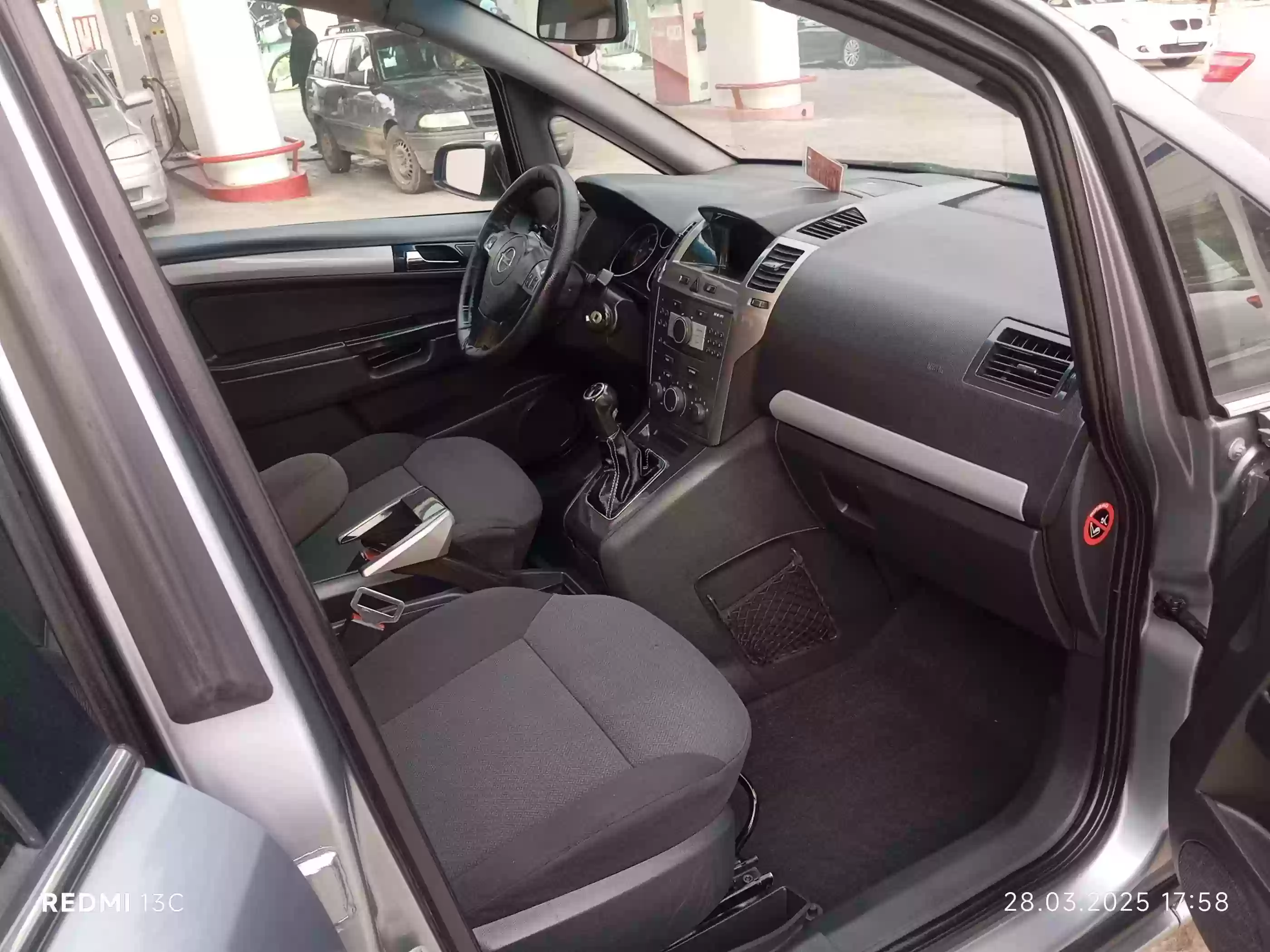 Opel Zafira 2007 — миниатюра 11