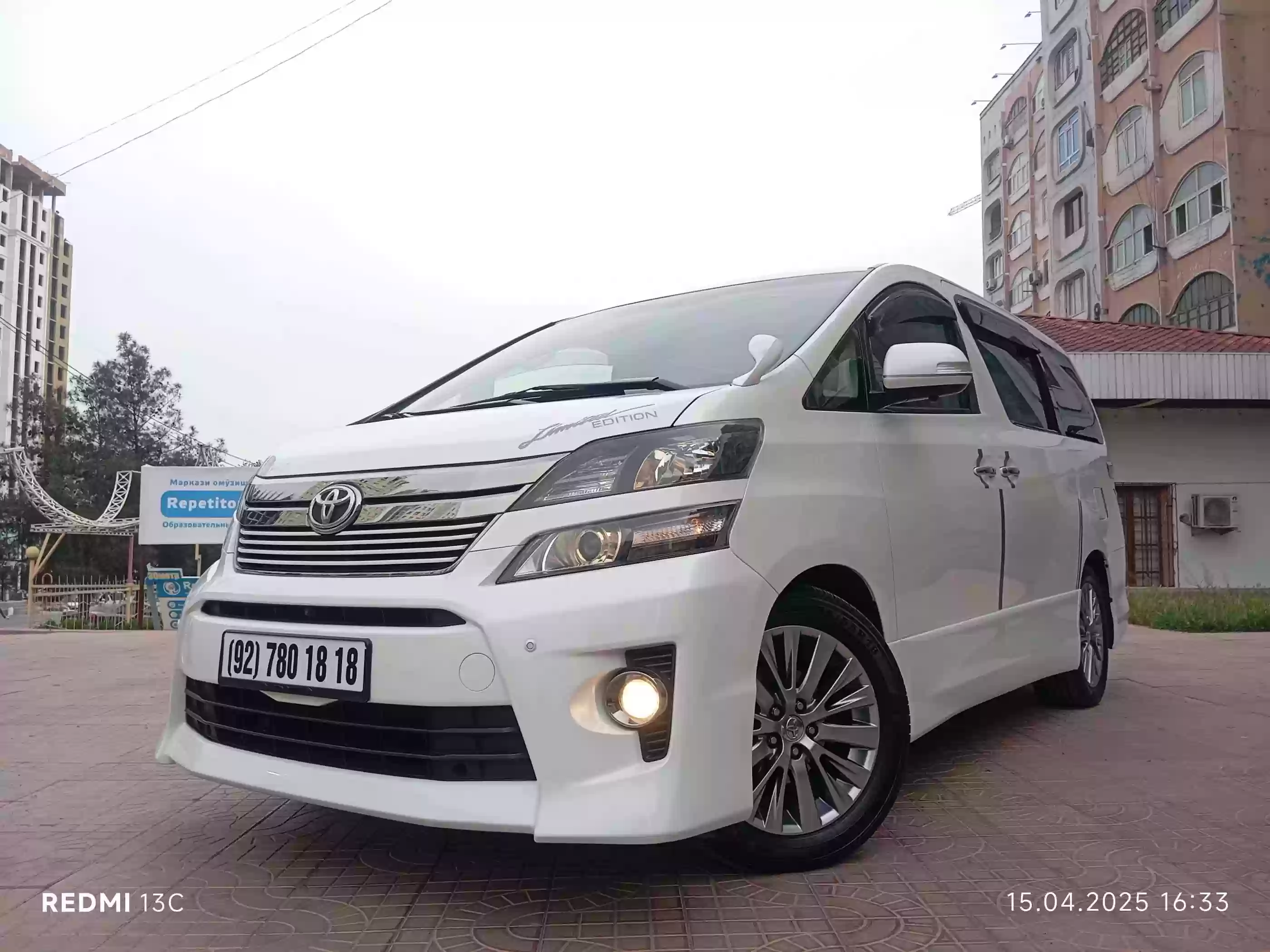 Toyota Alphard 2014