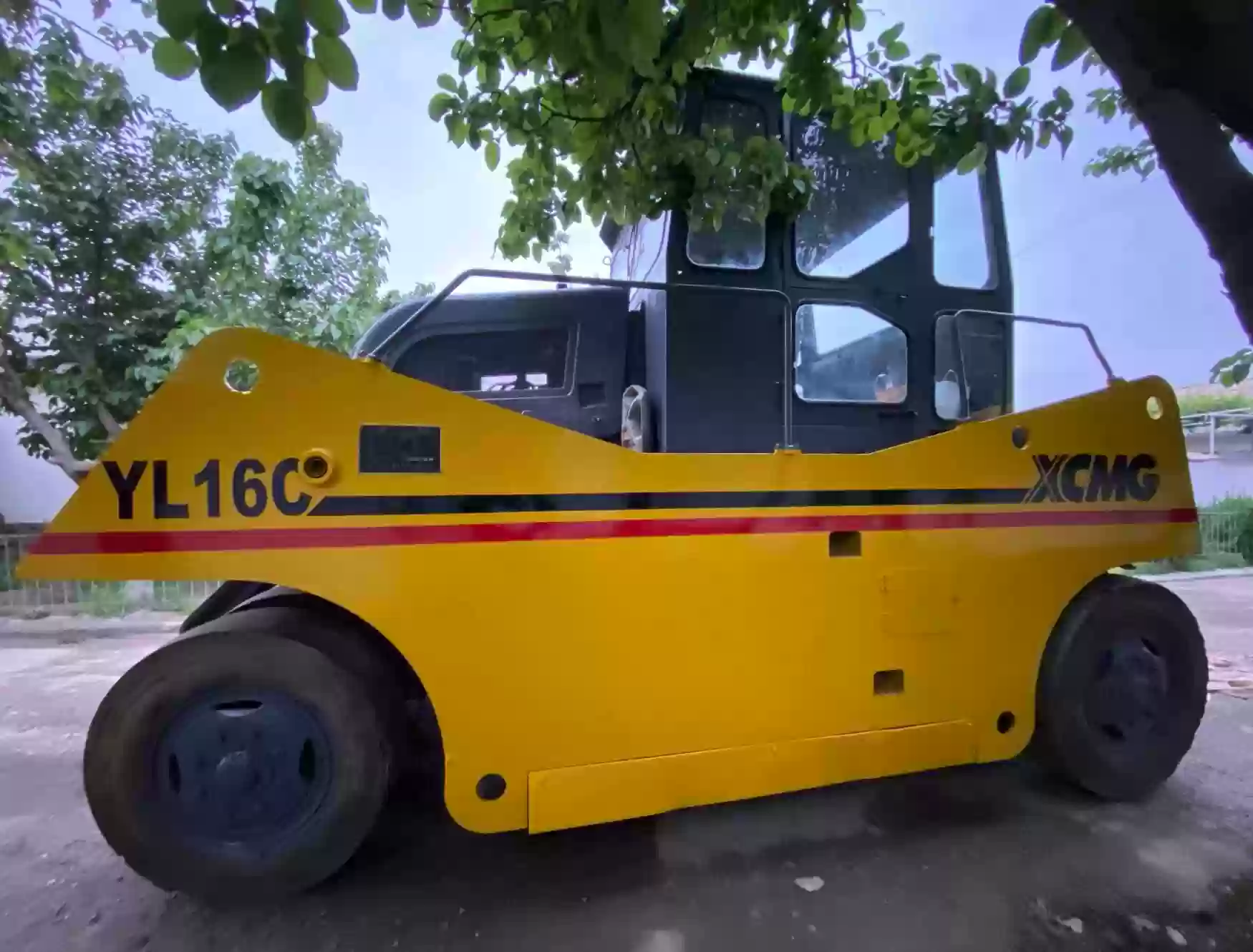Каток XCMG 