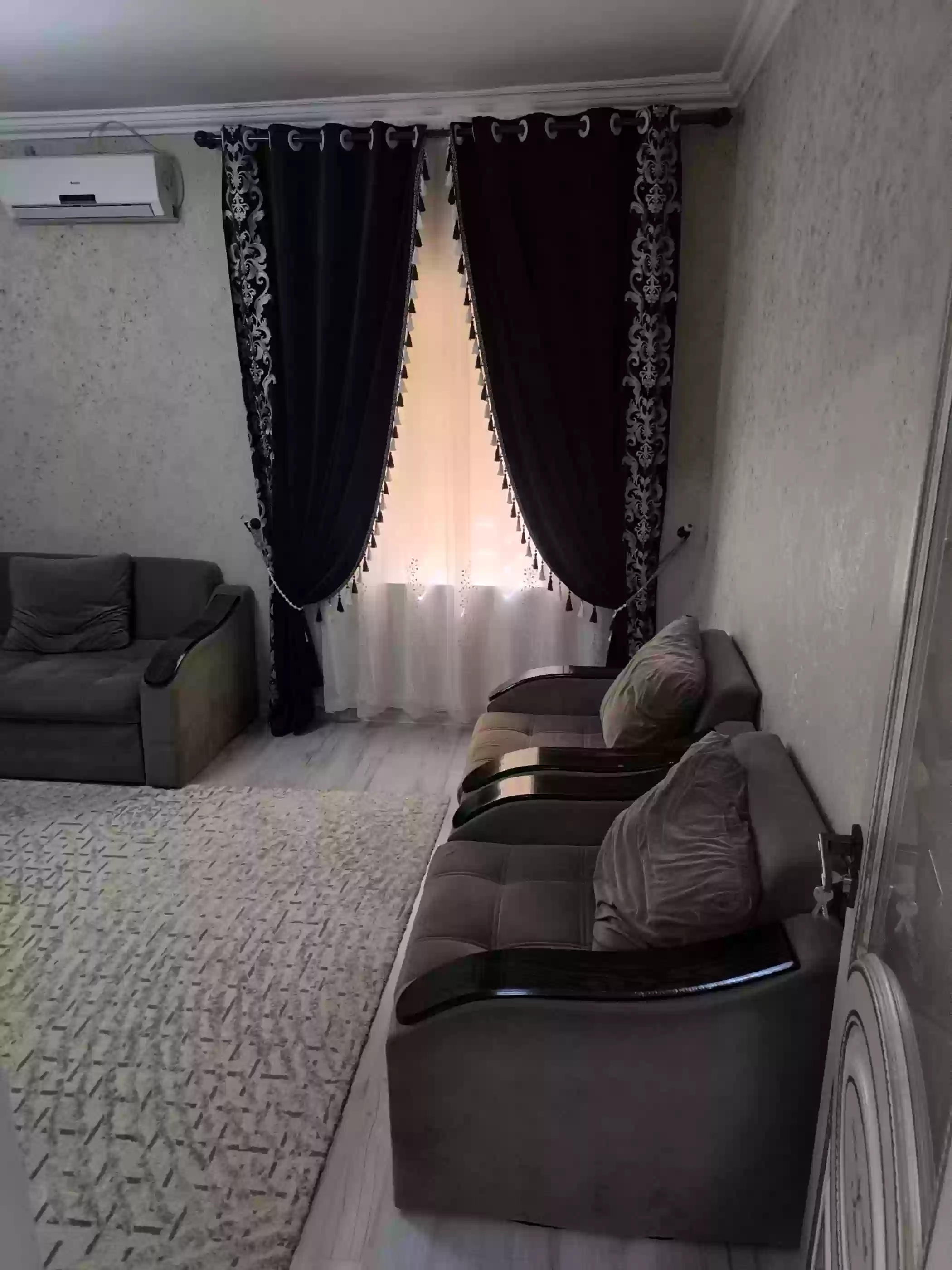 5-к квартира, 4 этаж, 130 м², 2мик