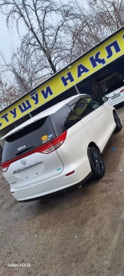 Toyota Estima 2015