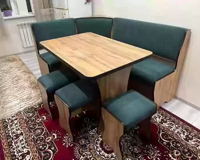 кухонный уголок 