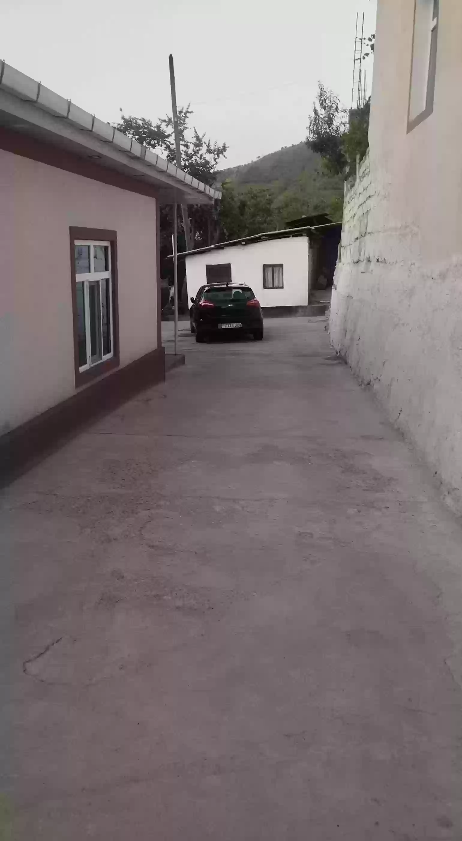 1 этажный, 4-комн. дом, 150 м², 7 соток, Варзоб