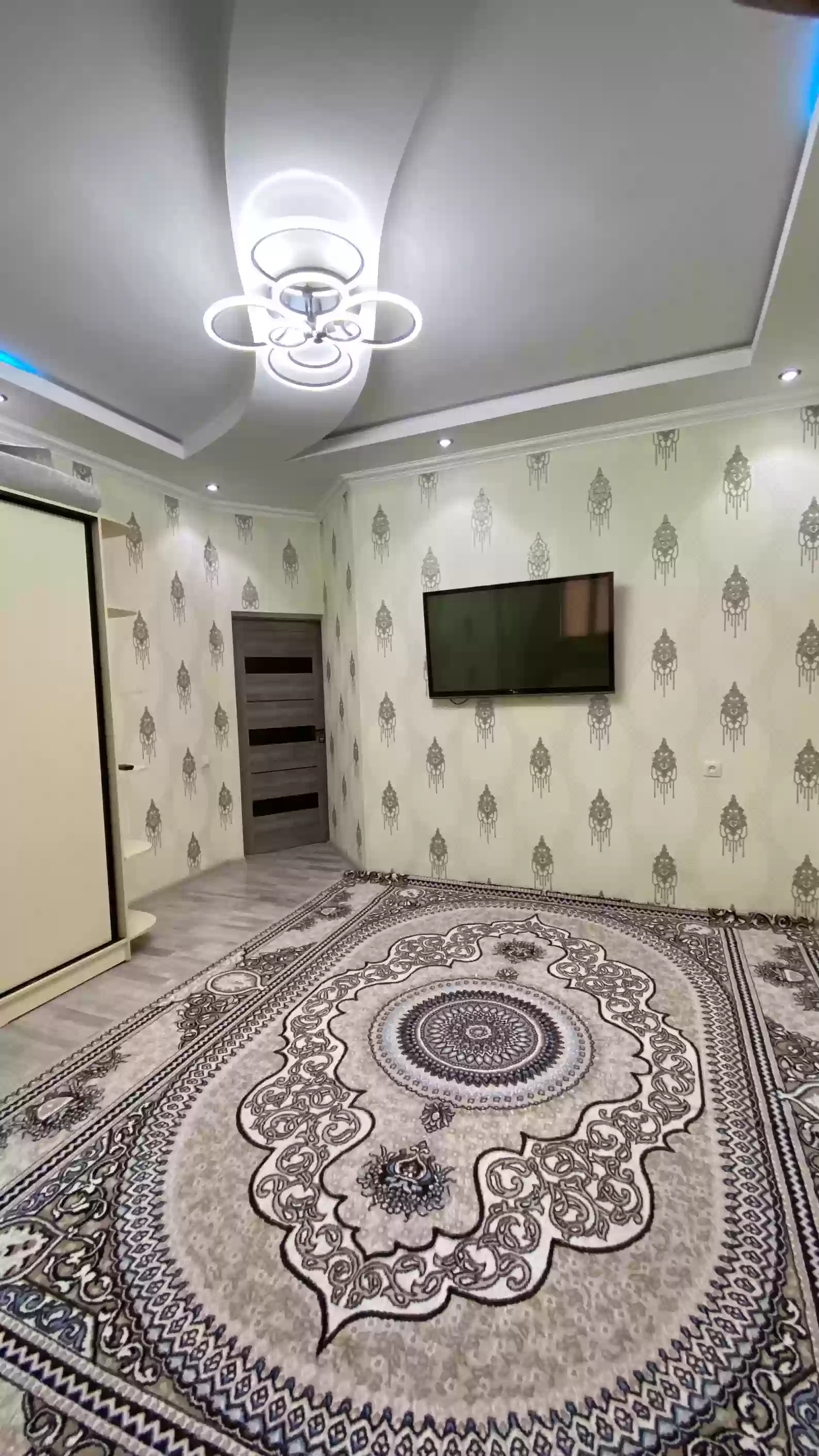 2-к квартира, 2 этаж, 60 м², Фирдавси
