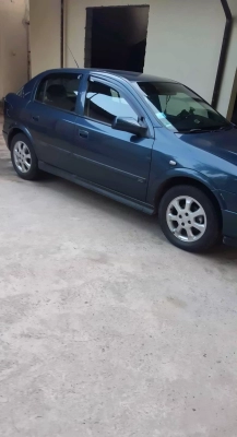 Opel Astra j 2002
