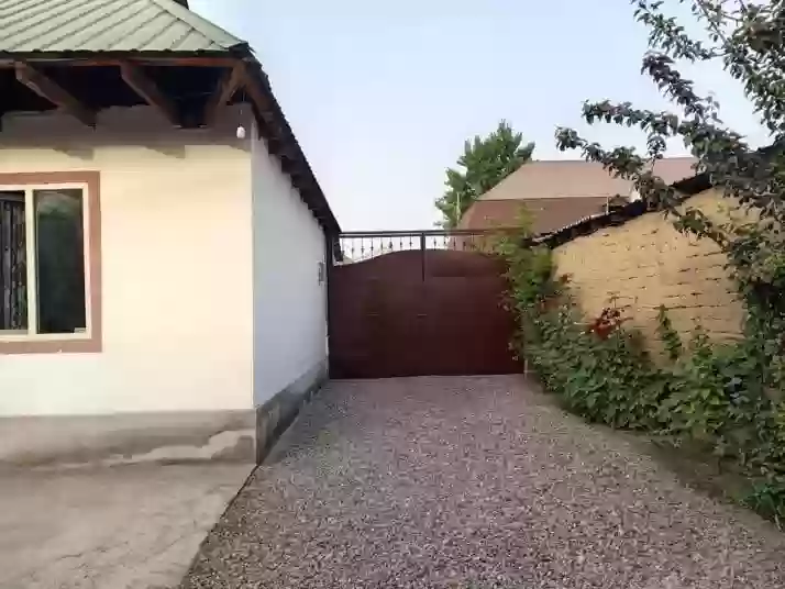 1 этажный, 6-комн. дом, 4 м², 4 соток, истиклол 5