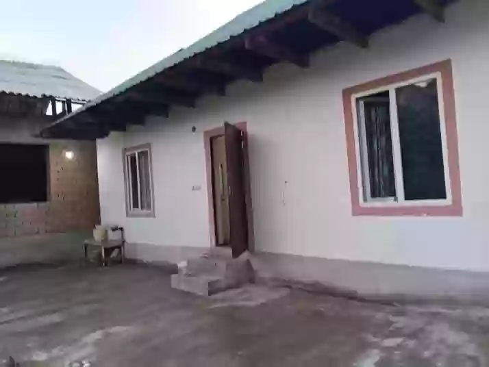 1 этажный, 6-комн. дом, 4 м², 4 соток, истиклол 5