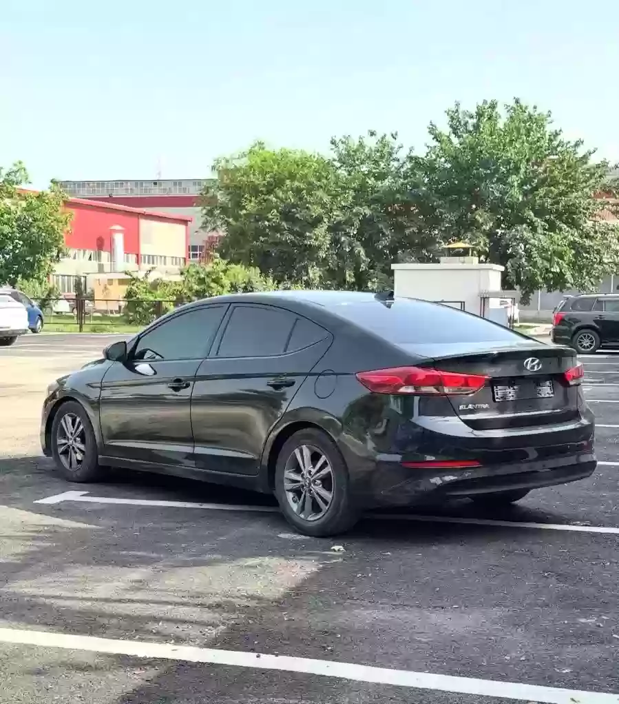 Hyundai Elantra 2017 — миниатюра 5