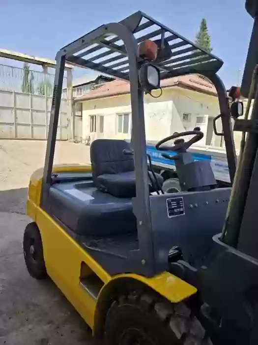 вилочный погрузчик 