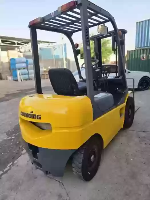 вилочный погрузчик 