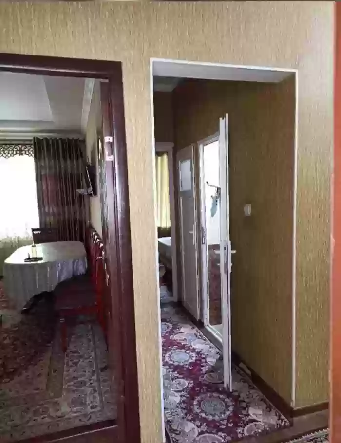 4-к квартира, 3 этаж, 85 м², н.Фирдавси калхоз Россия пракат москвич