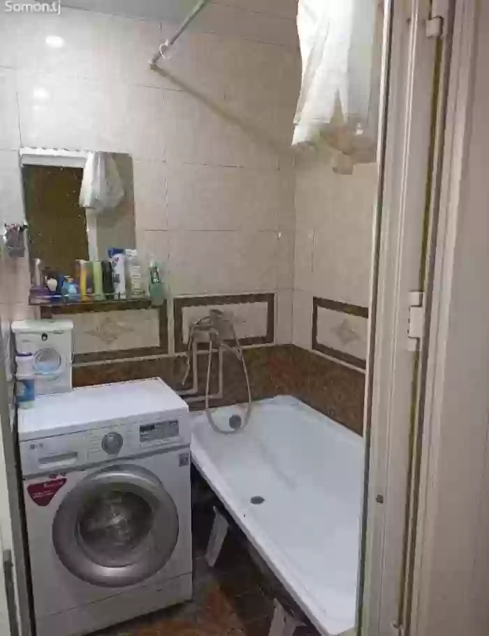 4-к квартира, 3 этаж, 85 м², н.Фирдавси калхоз Россия пракат москвич