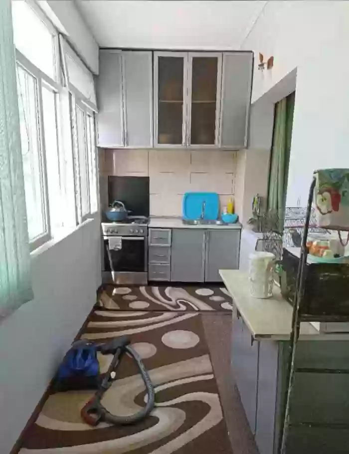 4-к квартира, 3 этаж, 85 м², н.Фирдавси калхоз Россия пракат москвич