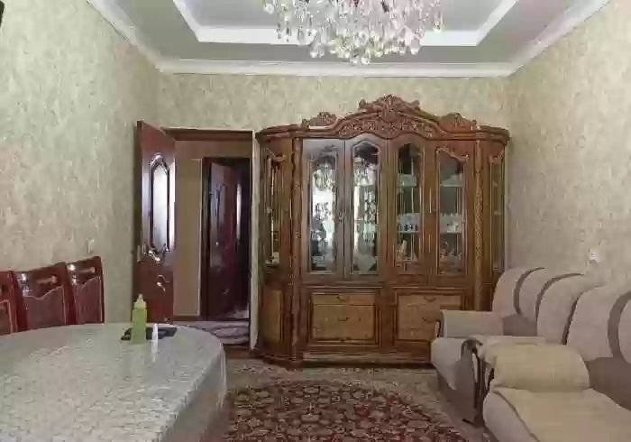 4-к квартира, 3 этаж, 85 м², н.Фирдавси калхоз Россия пракат москвич