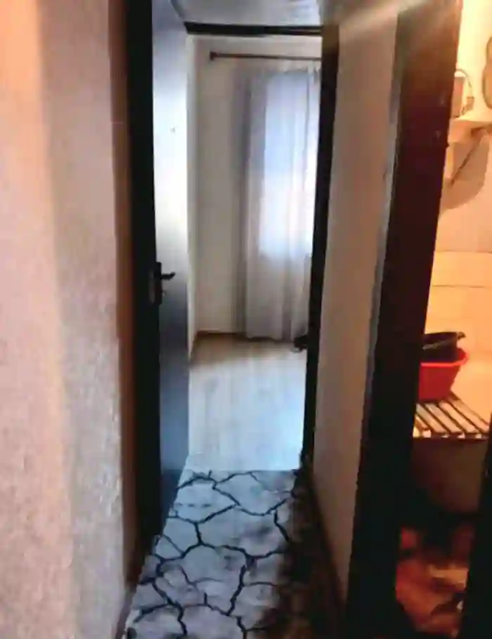 2-к квартира, 2 этаж, 56 м², Фирдавси