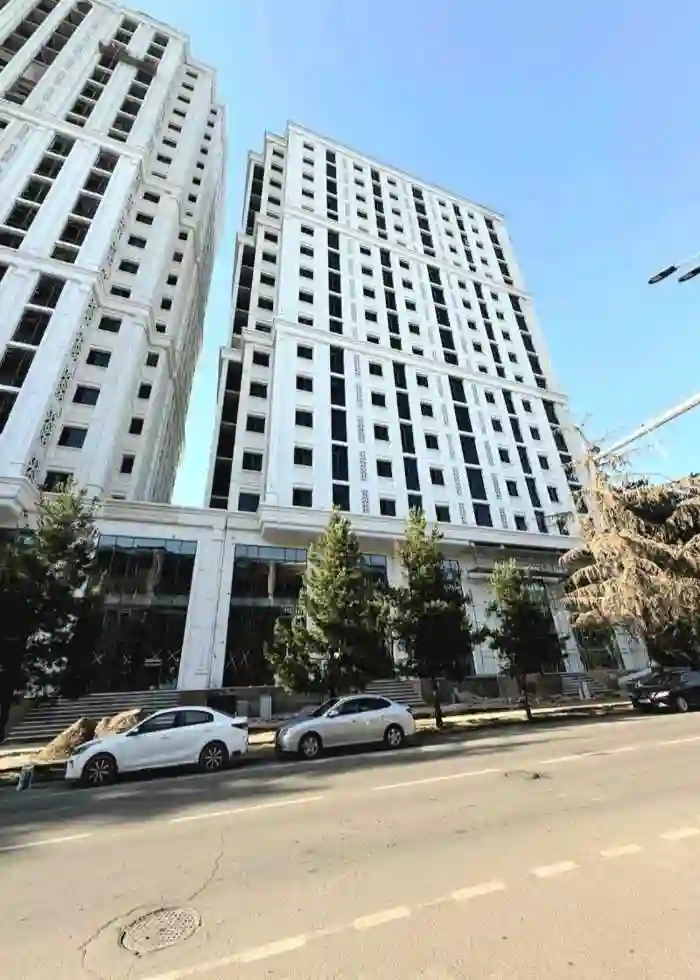 3-к квартира, 9 этаж, 127 м², Исмоил Сомони