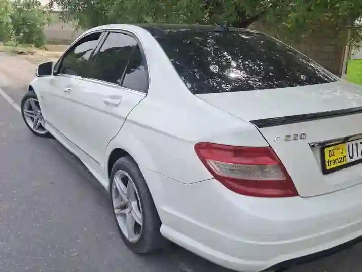 Mercedes-benz C class 2011