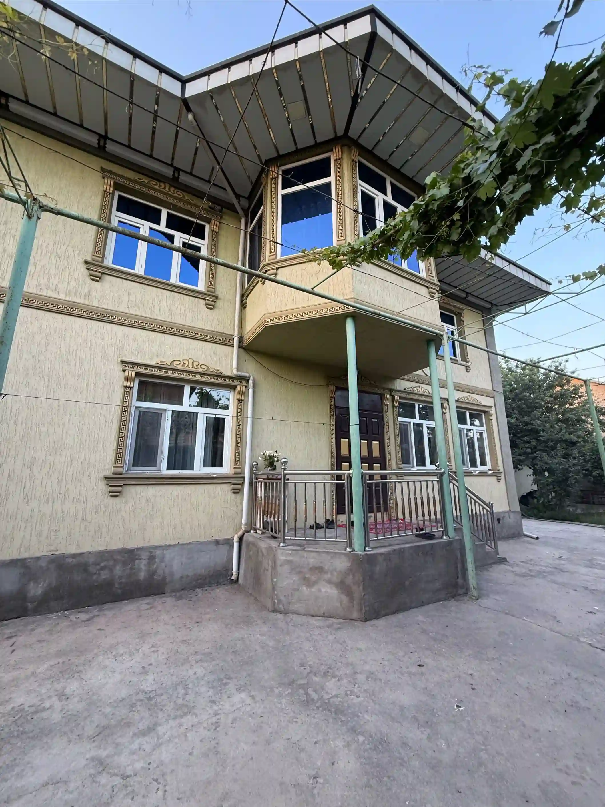 2 этажный, 8-комн. дом, 400 м², 500 соток, Фирдавси
