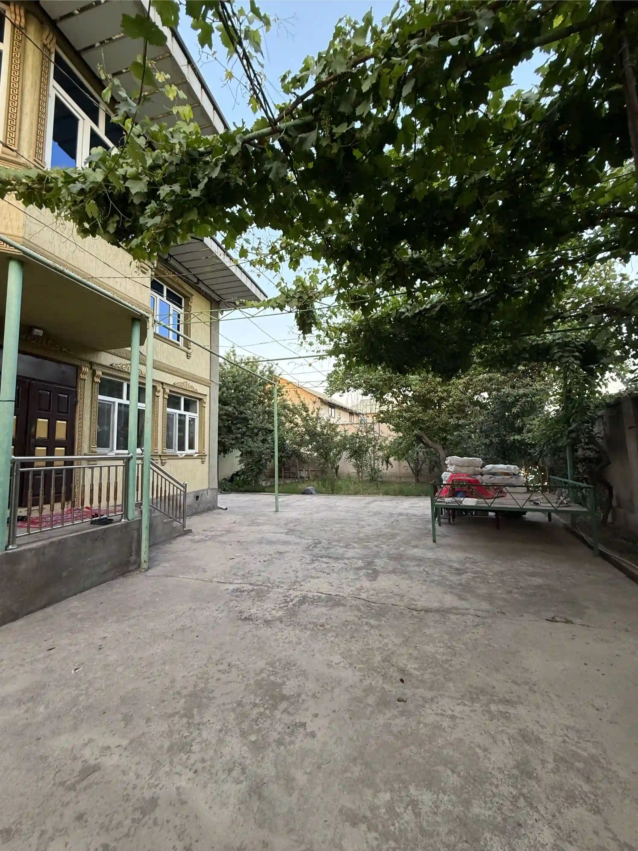 2 этажный, 8-комн. дом, 400 м², 500 соток, Фирдавси