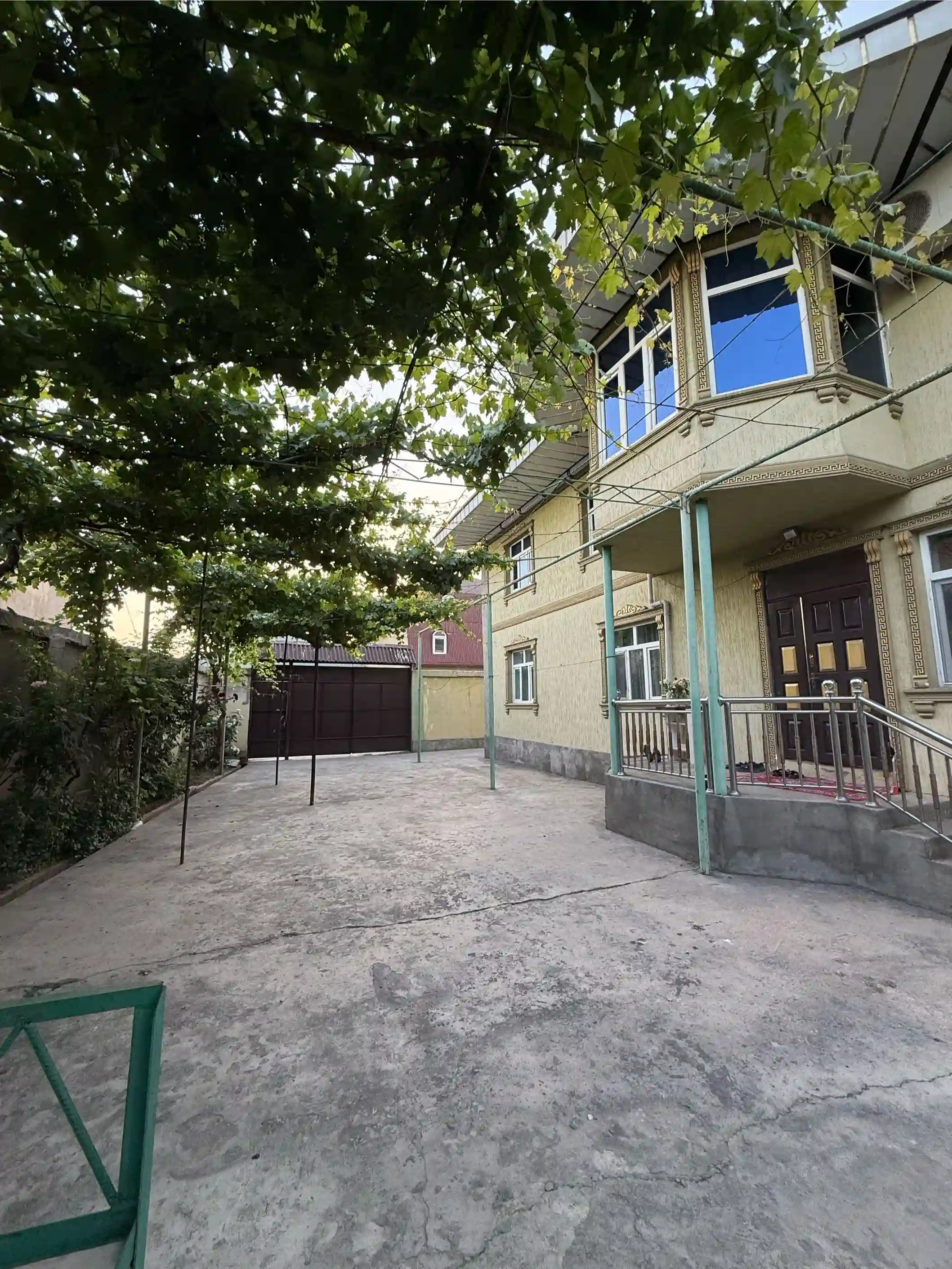 2 этажный, 8-комн. дом, 400 м², 500 соток, Фирдавси