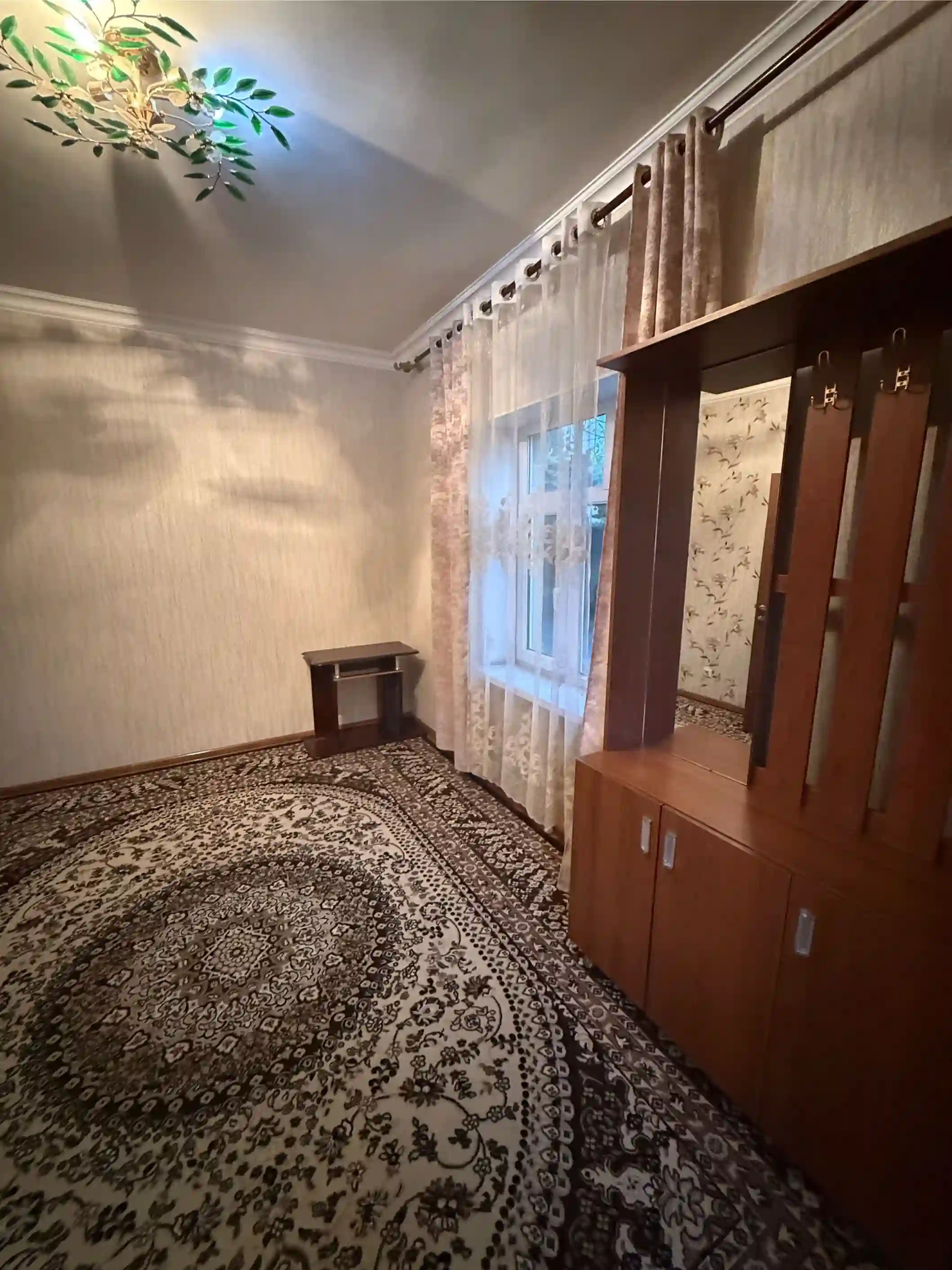 2 этажный, 8-комн. дом, 400 м², 500 соток, Фирдавси
