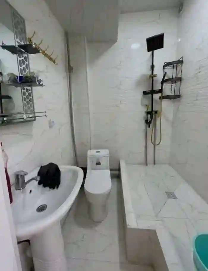 1-к квартира, Цокольный этаж, 42 м², Сино
